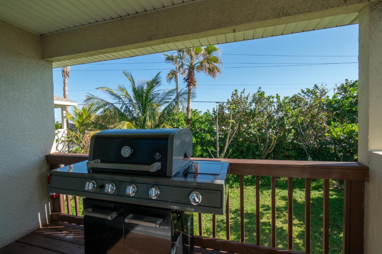Surfside Paradise Retreat - 3Br And 2Ba Duplex, Grill, Dog Friendly - Close To The Beach! Melbourne Exterior photo