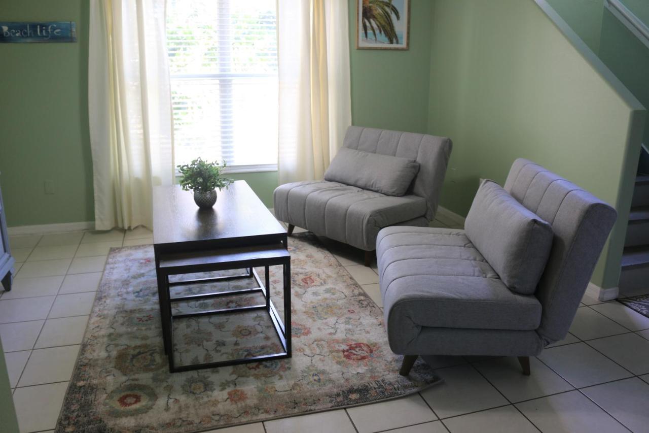 Surfside Paradise Retreat - 3Br And 2Ba Duplex, Grill, Dog Friendly - Close To The Beach! Melbourne Exterior photo